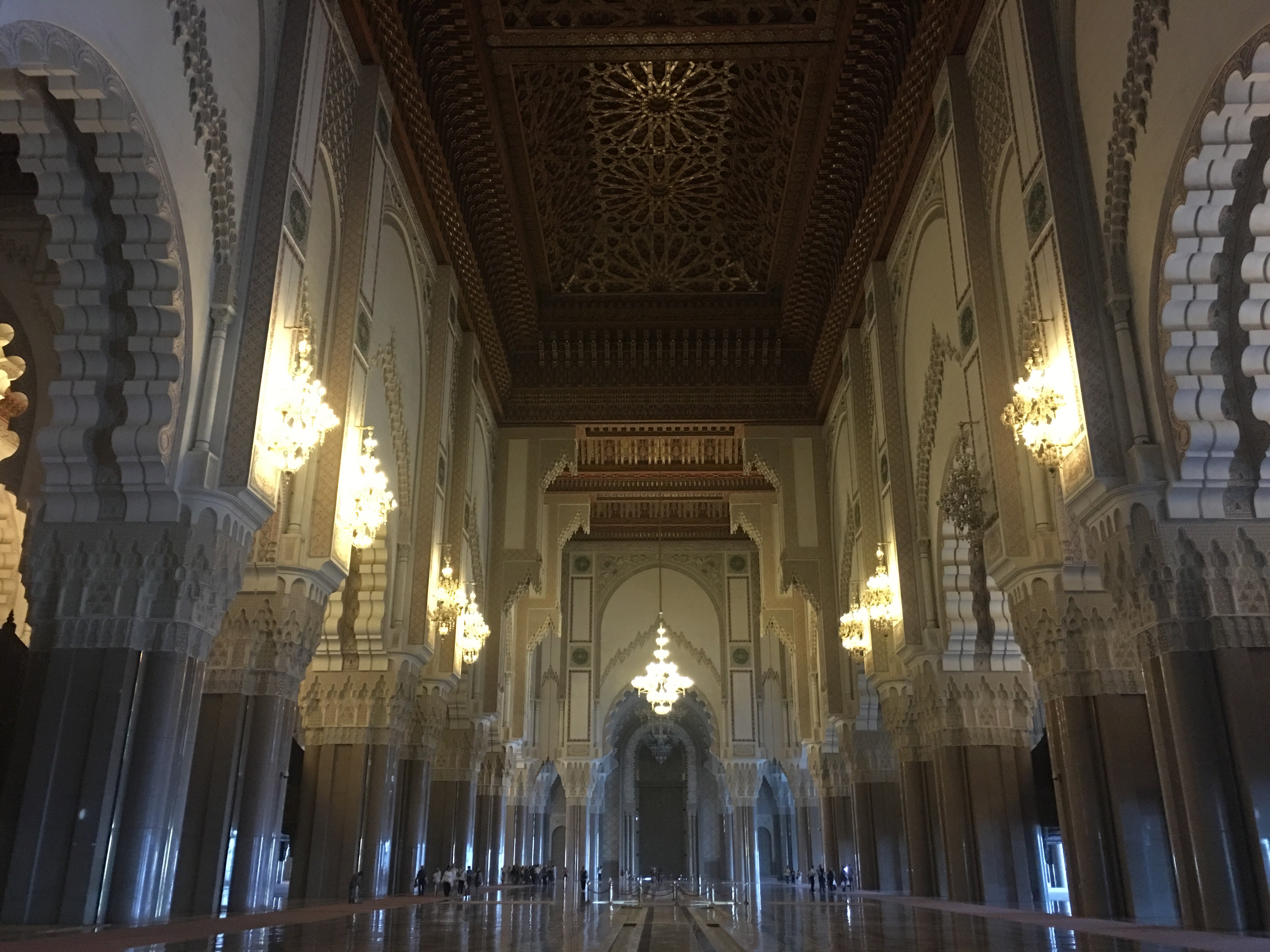 スペインモロッコ旅行記27 カサブランカ ハッサンii世モスクとモロッコモール にしけいポン