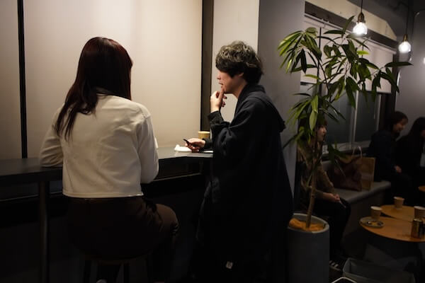 コーヒー豆占いをするにしけい